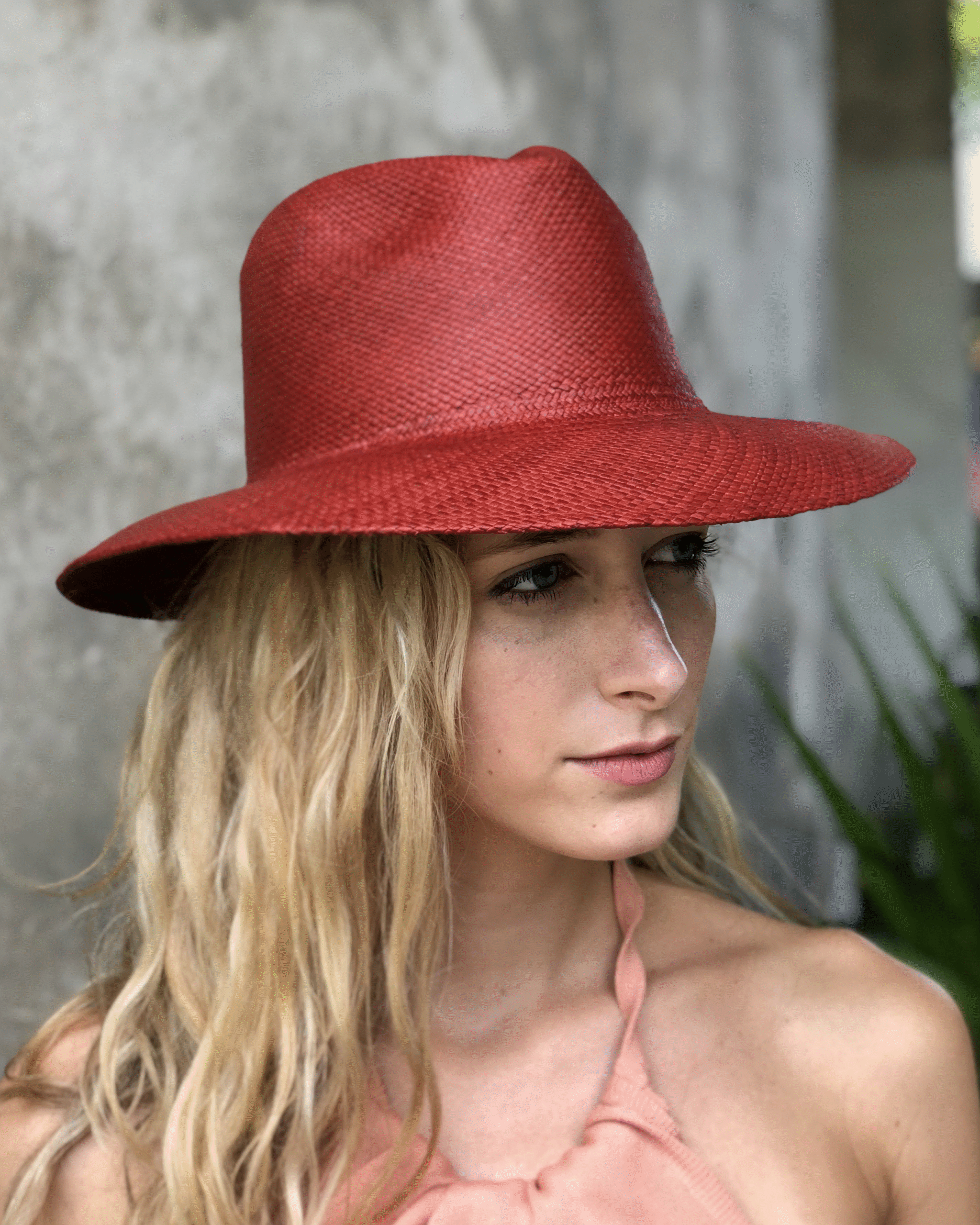 Red cattleman pinched crown wide brim panama toquilla straw hat
